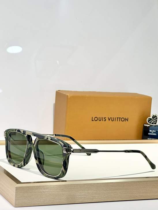 Picture of Louis Vuitton Sunglasses _SKUfw75327629fw